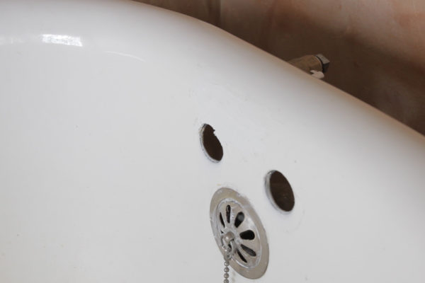 Finished Porcelain Bathtub Repair